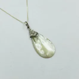 PINGENTE MADREPÉROLA GOTA