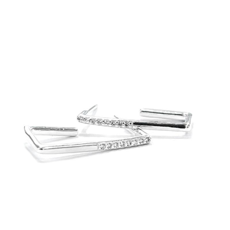BRINCO ARGOLA CRAVE QUADRADO